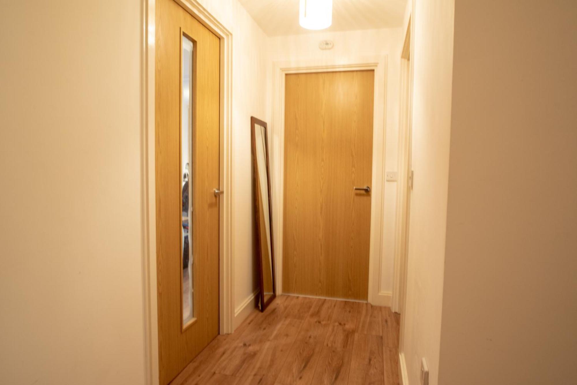 Spacious 1 Bed Apartment With Workspace, Coffee & Free Secure Parking Birmingham Bagian luar foto